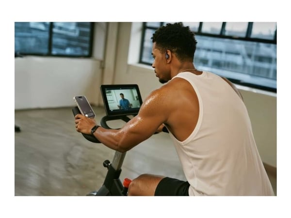 Belkin SoundForm ActiveFit - True wireless-hodetelefoner med mikrofon - ørepropp - over-øret-montering - Bluetooth - svart