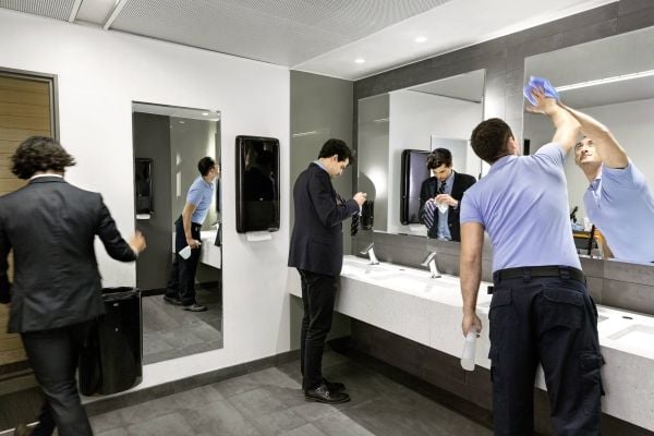 Dispenser Tork H5 PeakServe® Continuous™ svart - for håndklær