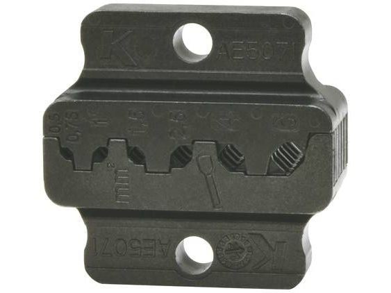 Klauke AE5071 puristusmuotit 0,5 - 6 qmm - Soveltuu DIN 46228-1 ja DIN 46228-4 mukaisille lankasulakkeille. Nelikulmainen puristusmuotti ja kampapr...