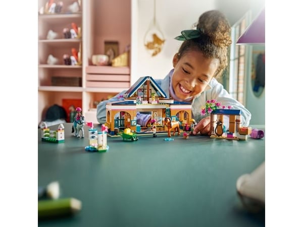 LEGO Friends 42688 Rideskole med stall