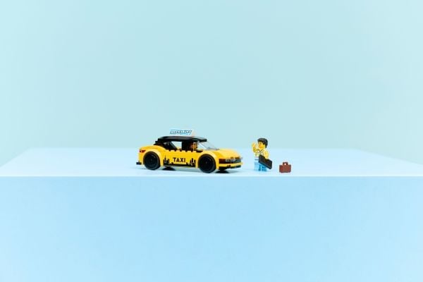 LEGO City 60487 Gul taxi