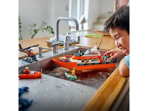 LEGO City 60504 Kystvaktens helikopter og redningsbåt