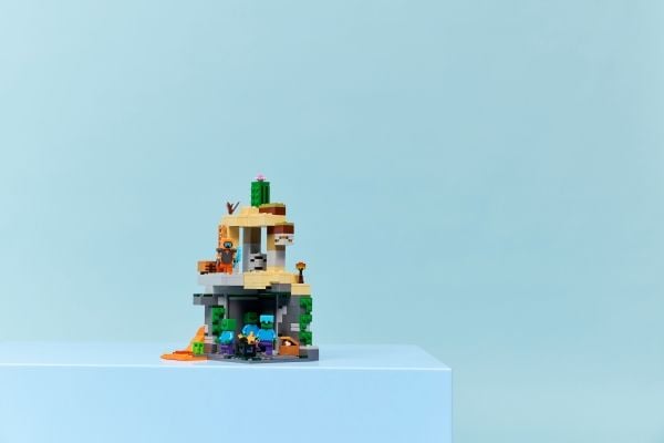 LEGO Minecraft 21587 Zombie fangehull
