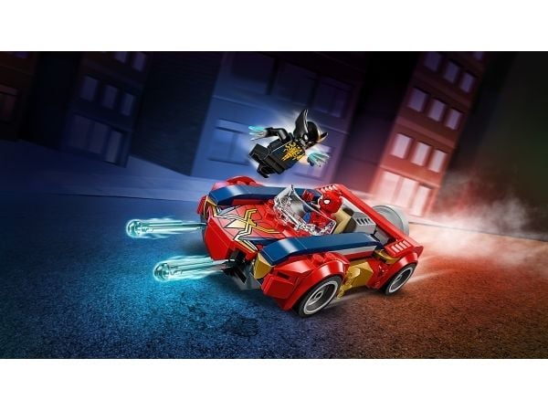 LEGO Super Heroes 76336 Spider-Manin auto vastaan Venomiksi muuttunut Wolverine