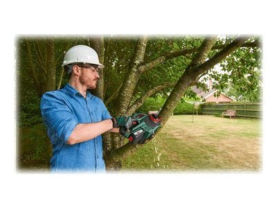Bosch batteridriven kedjesåg UNIV 200 mm 18V 2,5Ah