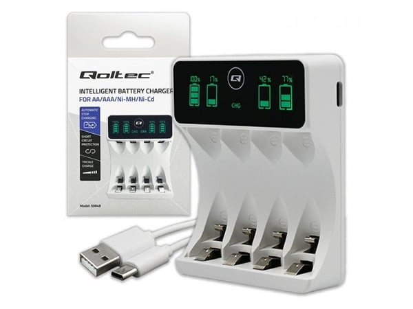 Qoltec oppladbar Ni-MH batterilader type R03 AAA R6 AA | LCD | USB-C-kabel | Hvit