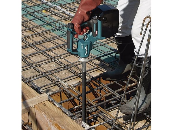 Makita VR001GZ Betontætner