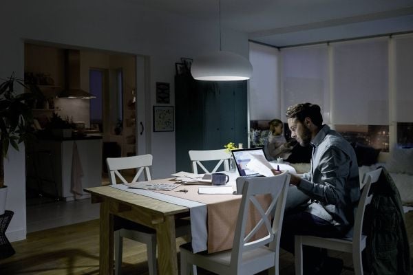 Philips Lamppu, 6,5 W, 60 W, E14, 806 lm, 15000 h, Lämmin valkoinen