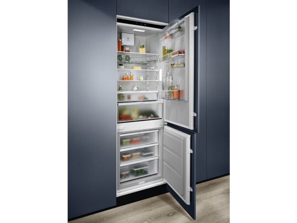 Electrolux ENG7TE75S, 376 l, Ikke-frost (kjøleskap), SN-T, 35 dB, E