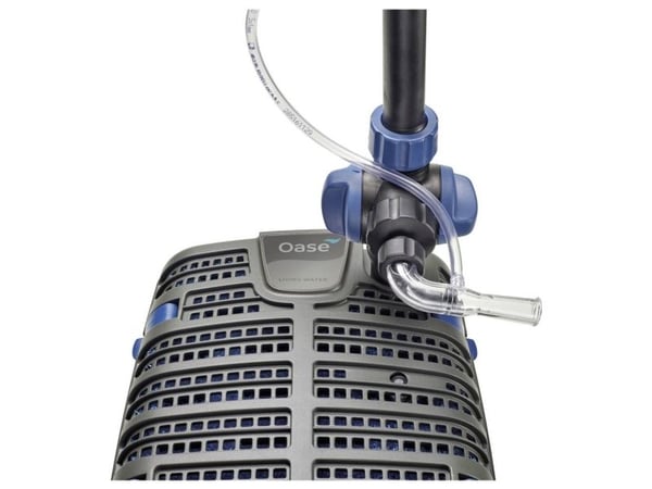 Oase 70234 Suodatinpumppu Suodatintoiminnolla, UVC-kirkastimella 1500 l/h