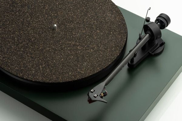Pro-Ject korkki- ja kumimatto 1 mm korkki ja kumi
