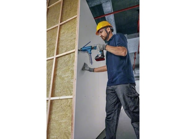BOSCH GTB 18V-45 lisävarusteineen