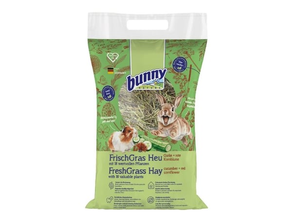 Bunny Nature FreshGrass høy - med agurk og røde blåklokker (500 g)