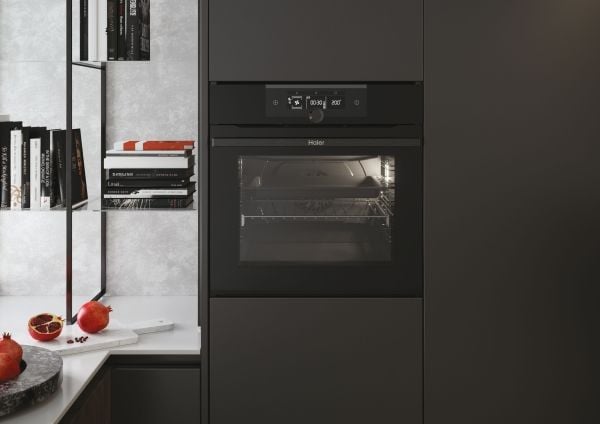 Haier I-Turn Series 2 HWO60SM2F3BH - Ovn - innebygd - fordypning - bredde: 56 cm - dybde: 56.1 cm - høyde: 59 cm - med selvrens - Klasse A+ - svart