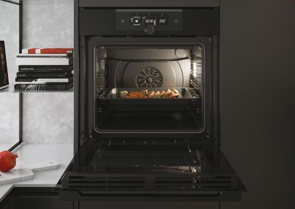Haier I-Turn Series 2 HWO60SM2F3BH - Ovn - innebygd - fordypning - bredde: 56 cm - dybde: 56.1 cm - høyde: 59 cm - med selvrens - Klasse A+ - svart