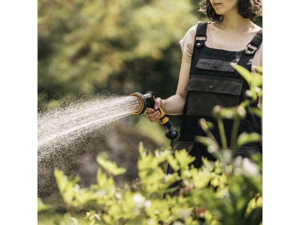 FISKARS PISTOOL ZRASZAJĄCY MULTI COMFORT FRONT