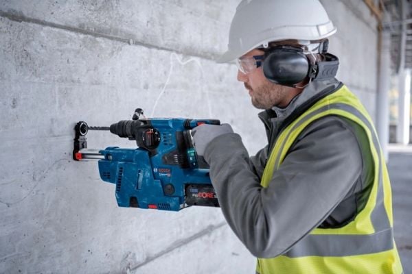 Bosch GBH 18V-28 C PROFESSIONAL, SDS Plus, Svart, Blå, Rød, Børsteløs motor, 2,8 cm, 3,3 J, 4220 bpm - SOLO