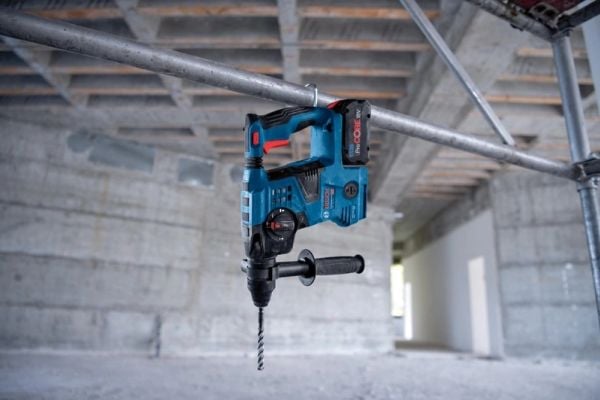 Bosch GBH 18V-28 C PROFESSIONAL, SDS Plus, Svart, Blå, Rød, Børsteløs motor, 2,8 cm, 3,3 J, 4220 bpm - SOLO