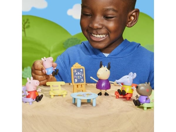 Hasbro Peppa''s Playgroup, Skole, Peppa Pig, 3 år, Flerfarget, Plast