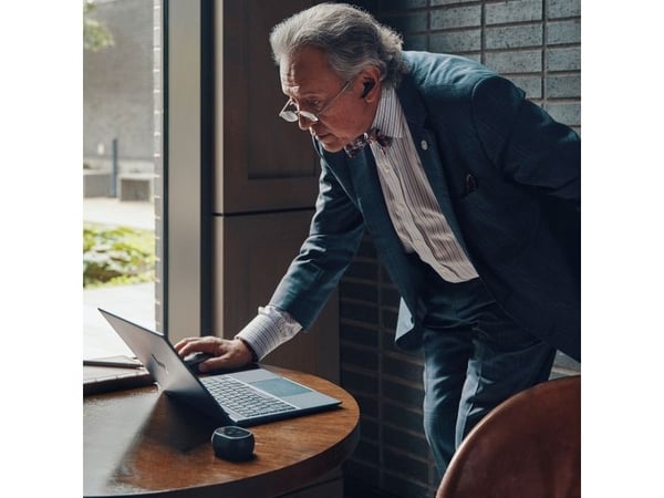 HP Poly Voyager Free 60+ UC M kullsvarte øreplugger +BT700 USB-C-adapter +Ladeetui for berøringsskjerm, Trådløs, Samtaler/musikk, Hodesett, Svart