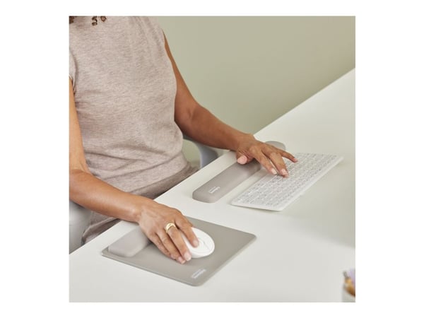 Fellowes Breyta - Håndleddsstøtte for tastatur - TKL - kompakt - sand