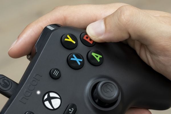 NACON XBXEVOL-X, Gamepad, Xbox, D-pute, Menyknapp, Koblet med ledninger (ikke trådløs), USB, Sort
