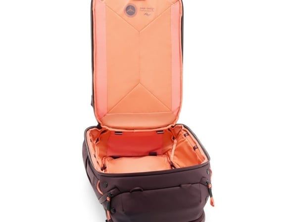 Peak Design Travel Backpack 45L eclipse