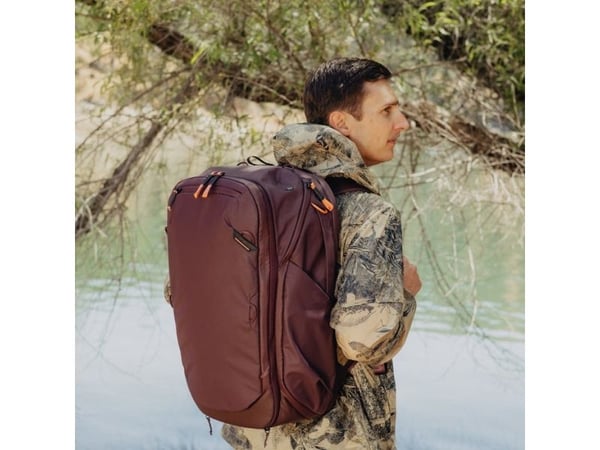 Peak Design Travel Backpack 45L eclipse