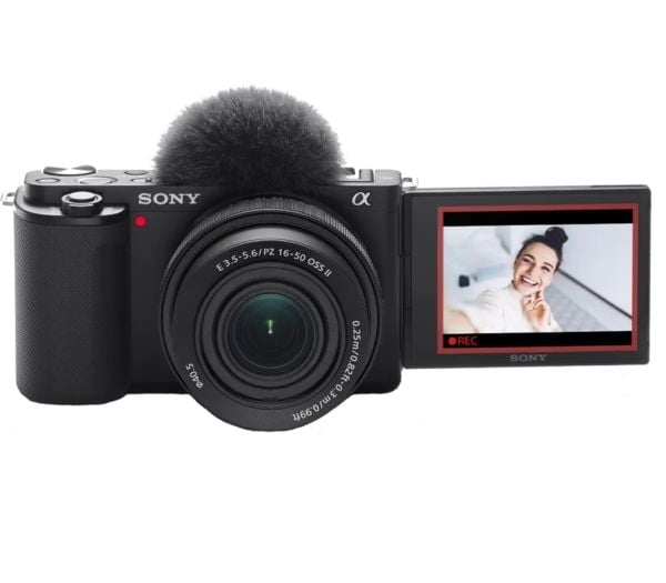 Sony a Alpha 6700 + E PZ 16-50mm F3.5-5.6 OSS II, 24,2 MP, 6000 x 4000 pikseliä, CMOS, 4K Ultra HD, Kosketusnäyttö, musta