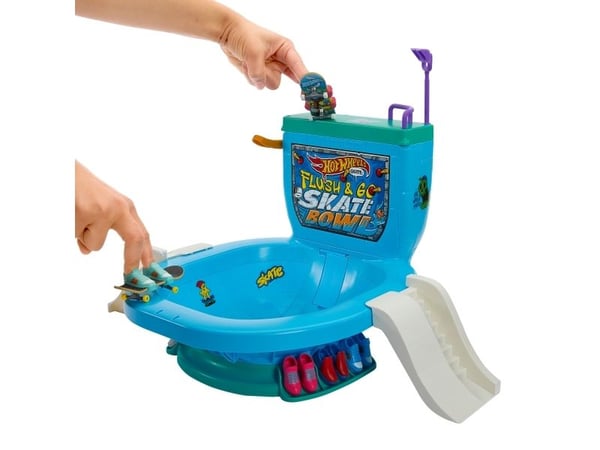 Hot Wheels Skate Flush & Go Skate Bowl