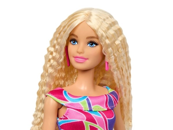 Barbie Fashionista Doll 90s Hair