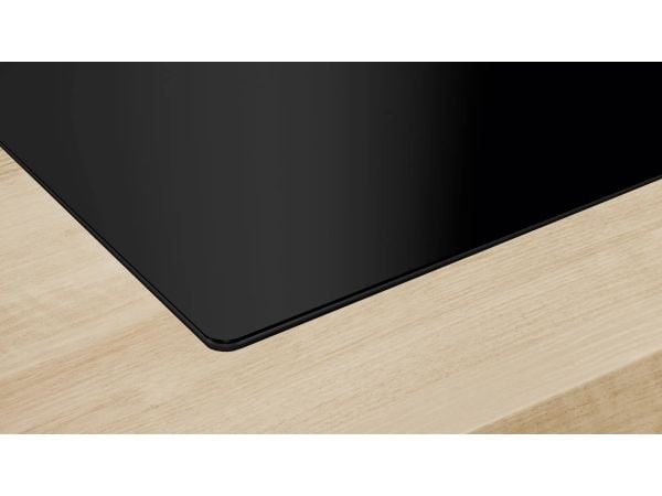 Bosch Serie | 6 PVQ811H26E - Induksjonskomfyrtopp - 4 plater - Nisje - bredde: 75 cm - dybde: 49 cm - Klasse B - uten ramme - svart med fallvindeks...