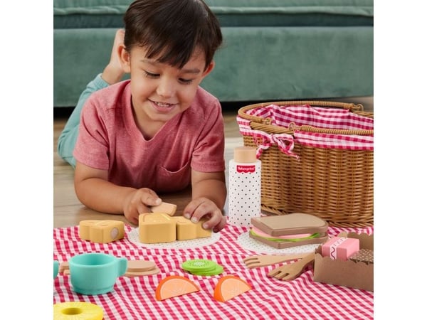 Fisher-Price puinen piknik-korisetti, 3 vuotta