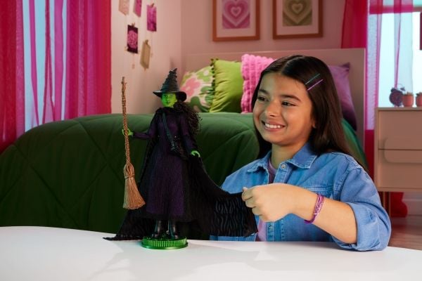 Mattel Wicked Deluxe Elphaba Fashion Doll, Motedukke, Jente, 6 år, Jente, Gir fra seg lyd, 289,9 mm