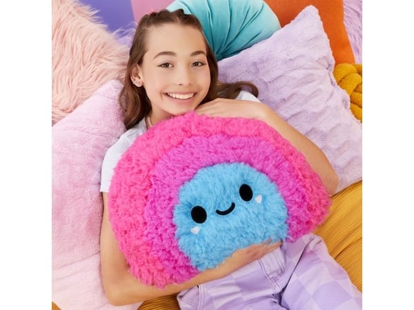 MGA Entertainment Fluffie Stuffiez Pillow Fight- Rainbow, Lekeregnbue, 4 år