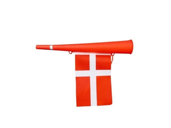 Horn med dansk flagga