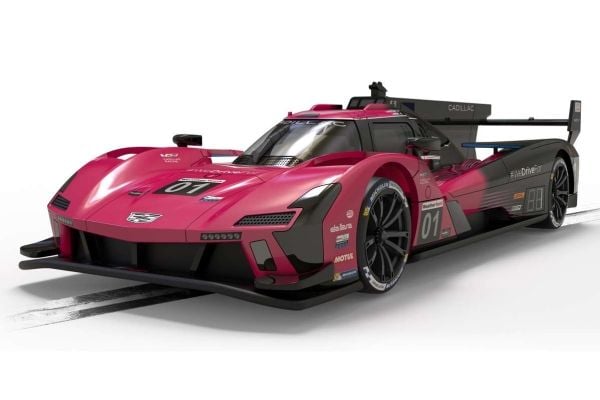 Cadillac V-Series R. Road Atlanta 2024, rosa