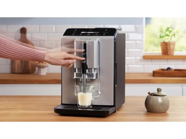 Bosch Serie 2 TIE20301, Espressomaskin, 1,4 l, Kaffe bønner, Innebygd kaffekvern, 1300 W, Sort, Sølv