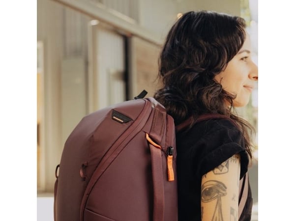 Peak Design Everyday, Reppu, Mikä tahansa tuotemerkki, Olkahihna, Notebook-lokero, Burgundi