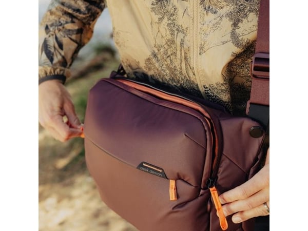 Peak Design Everyday, Slynge etui, Alle merker, Skulderrem, Notebook rom, Bourgogne