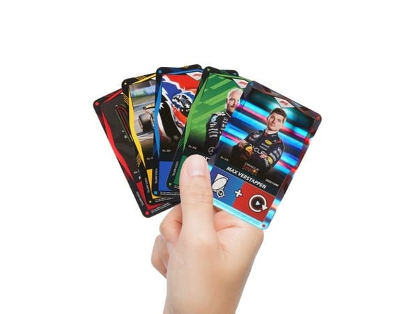 Games UNO Elite Formula 1 2025 Core Edition Starter Pack, Kort Spill, Shedding, 7 år