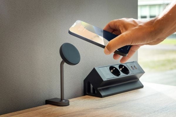 ZENS Mount Pro 2 - Trådløst ladestativ + AC-strømadapter - 15 watt