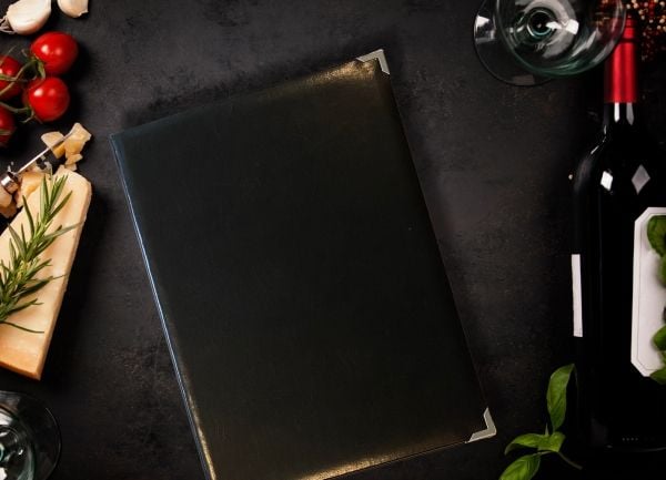 Peleman Deluxe Menu Cover A4> nahka, musta