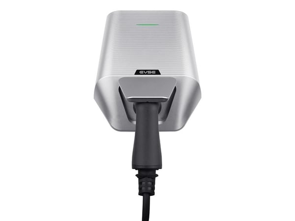 Besenin seinälaturi sähköajoneuvoille LX30 22kW APP
