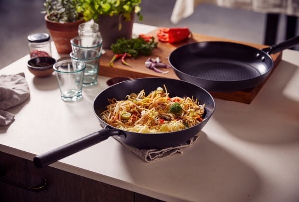 Brabantia 239045, Rund, Wok-/stekepanne, Sort, Keramisk, 200 °C, Strykejern