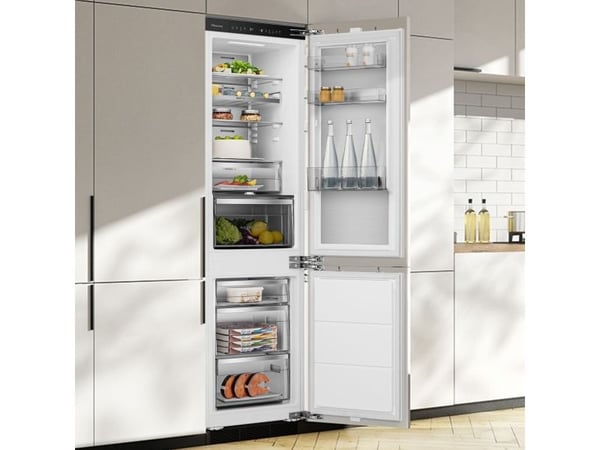 Hisense RB3B280SAWE, 284 l, Ikke-frost (kjøleskap), SN-T, 6 kg/24t, E, Hvit