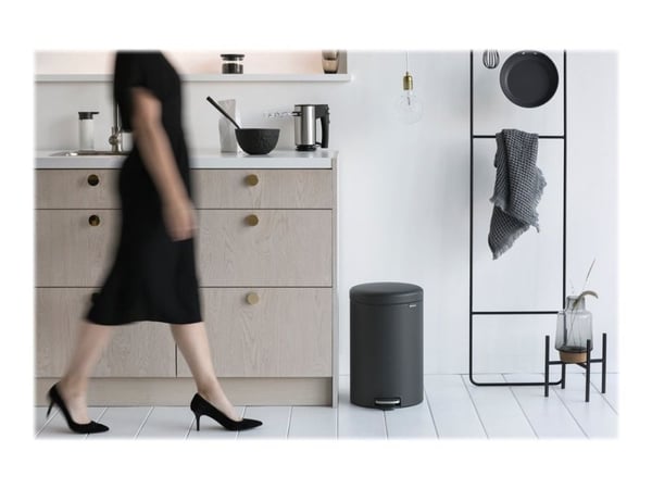 Brabantia Newicon 20 litraa Mineraali Infinite Harmaa