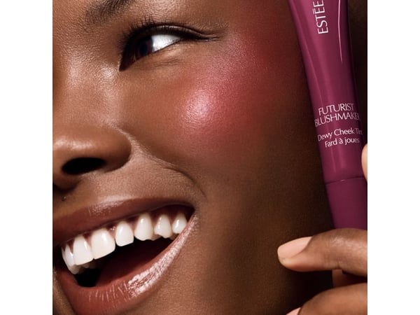 E.Lauder Futurist Blushmaker - 10 ml