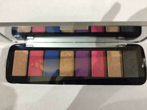 Makeup Revolution Ultimate Eye Look ögonskuggspalett Party Ready – 11 g