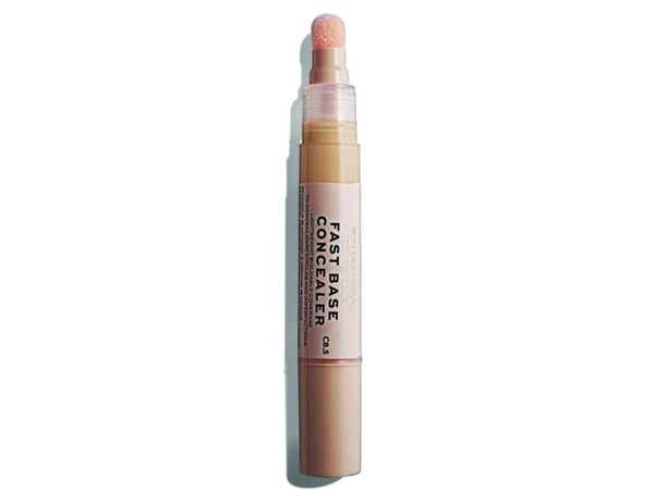 Makeup Revolution Fast Base Concealer No. C8.5 Under eye concealer 4.5 ml